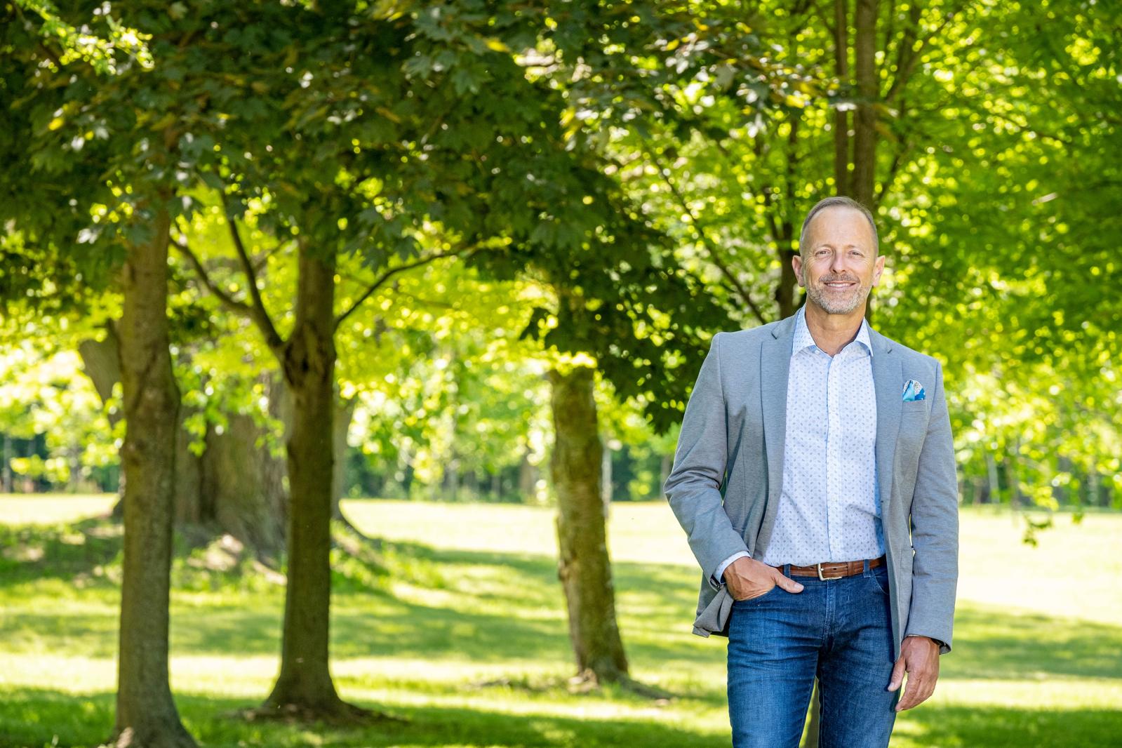 Jim Diodati walking outdoors in Niagara Falls